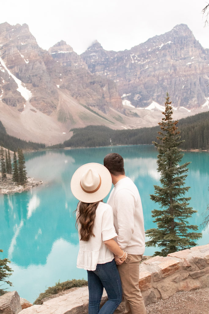 how to get to moraine lake for sunrise 