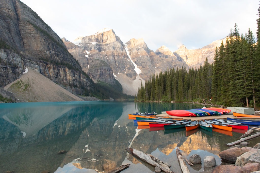 how to get to moraine lake for sunrise 