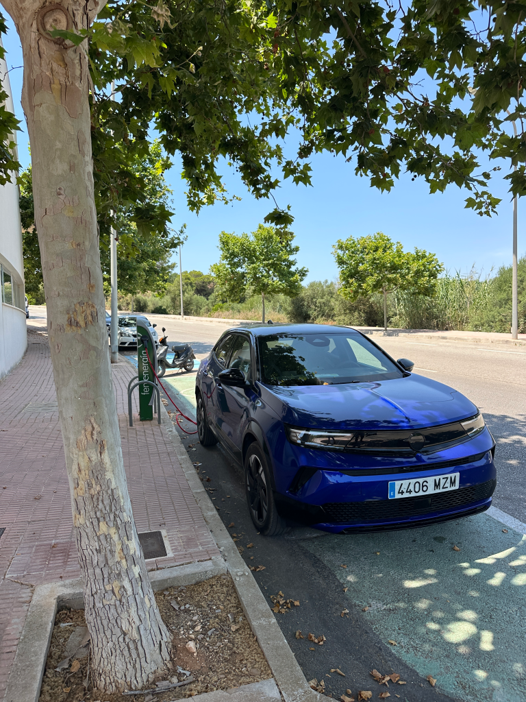 renting an electric vehicle in mallorca